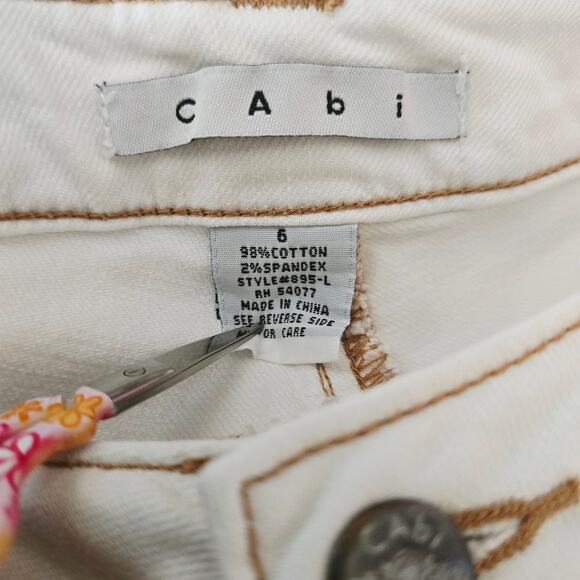 CABI Midrise Boot Cut Jean Cream Brown Stitching Women's Size 6 - Picture 4 of 4